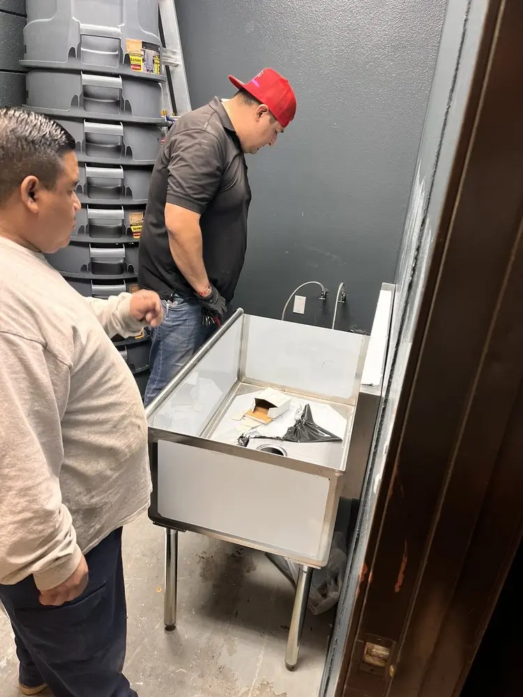 Commercial plumbing and sink installation in Botello